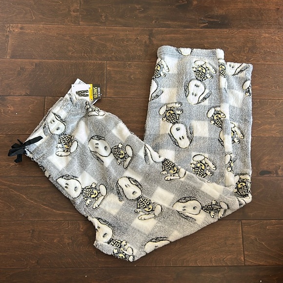 Other - New Mens Halloween Skeleton Snoopy Plush Pajama Pants Sz L Glow In The Dark